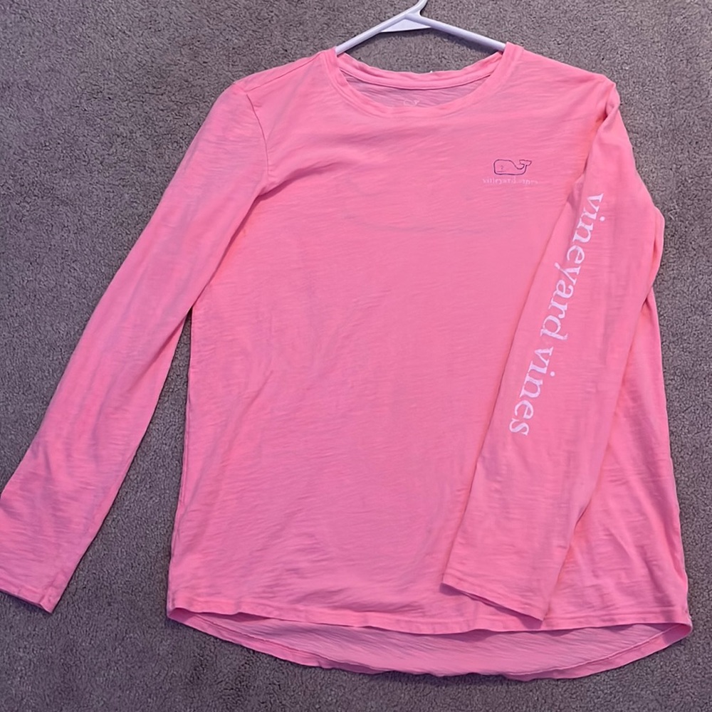 light pink vineyard vines long sleeve shirt